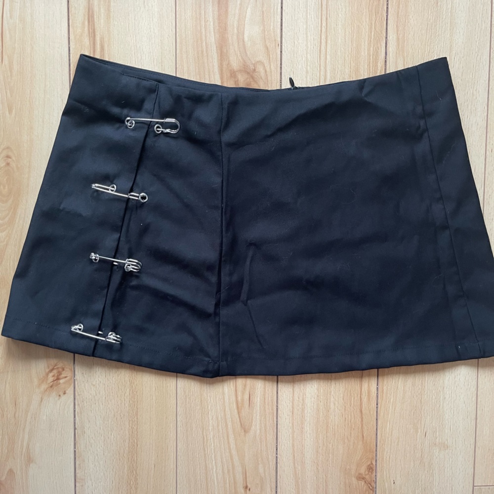 Unif collins skirt